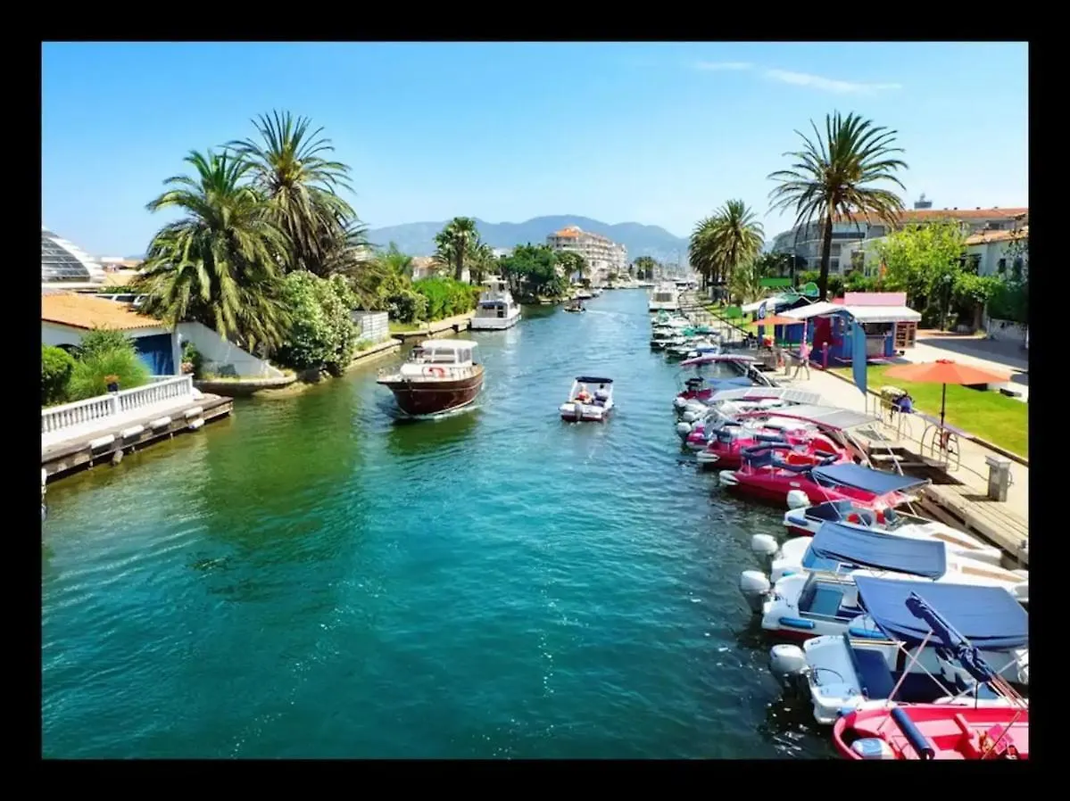 Centre De Roses 500 M De La Plage Appartement 6 Personnes Rav 0*,  西班牙